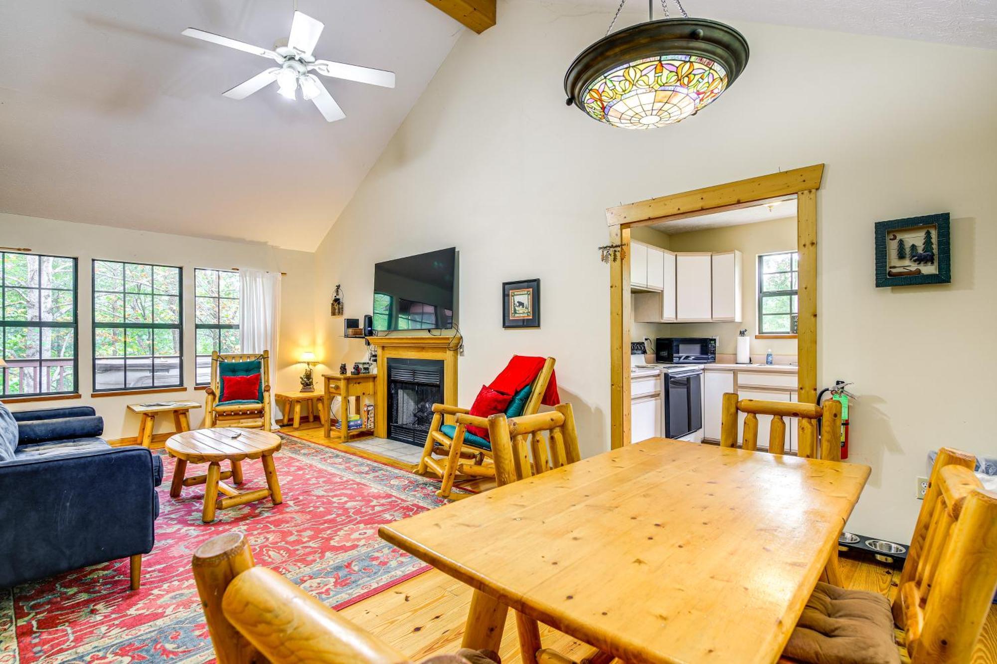 Pet-Friendly Sevierville Rental With Private Hot Tub Zewnętrze zdjęcie