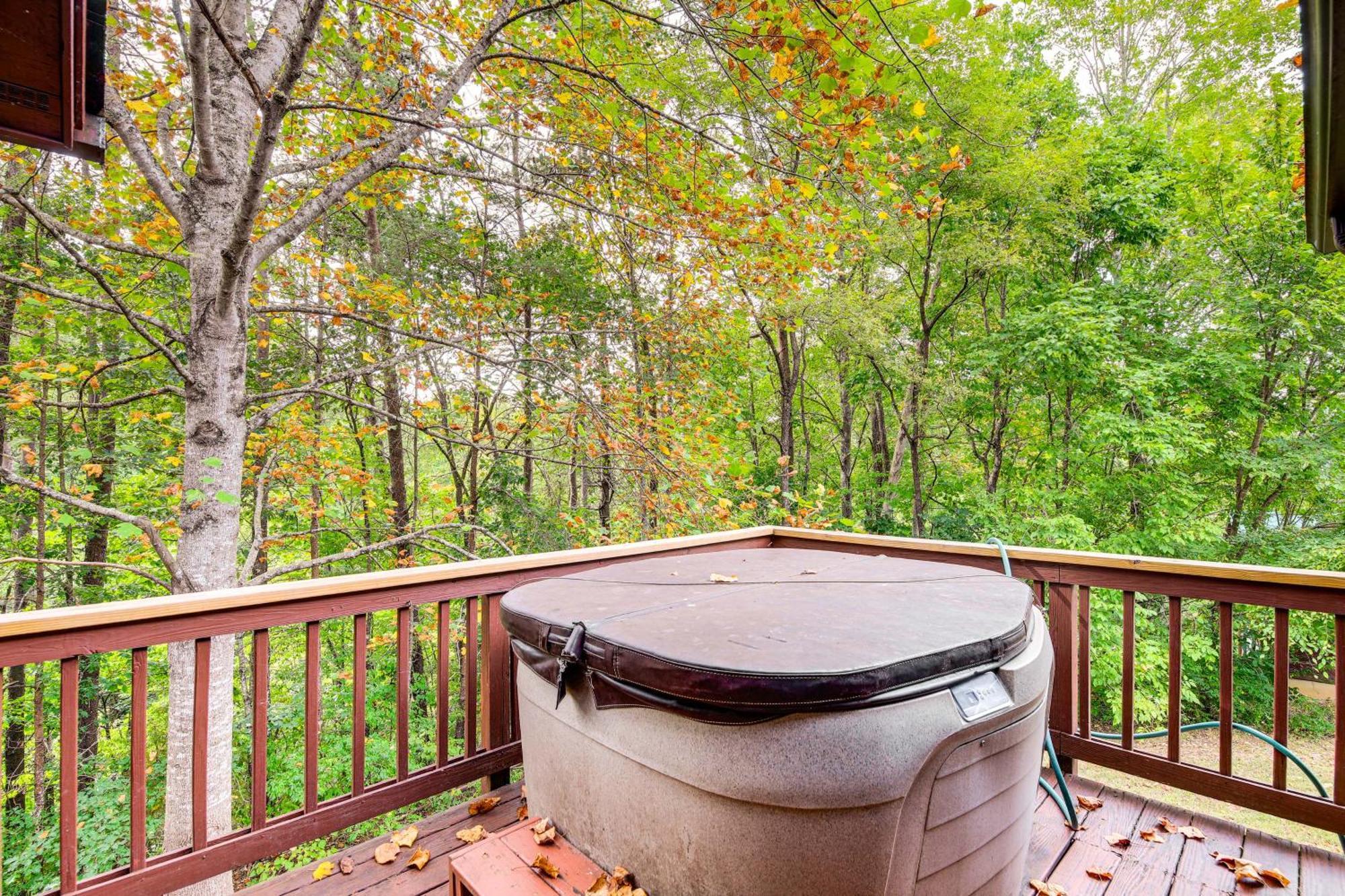 Pet-Friendly Sevierville Rental With Private Hot Tub Zewnętrze zdjęcie